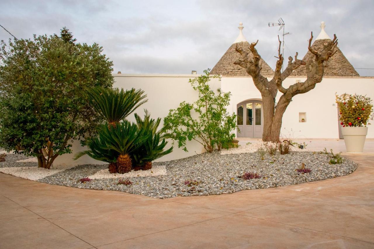 Pavi Trulli E Suites Locorotondo Eksteriør bilde